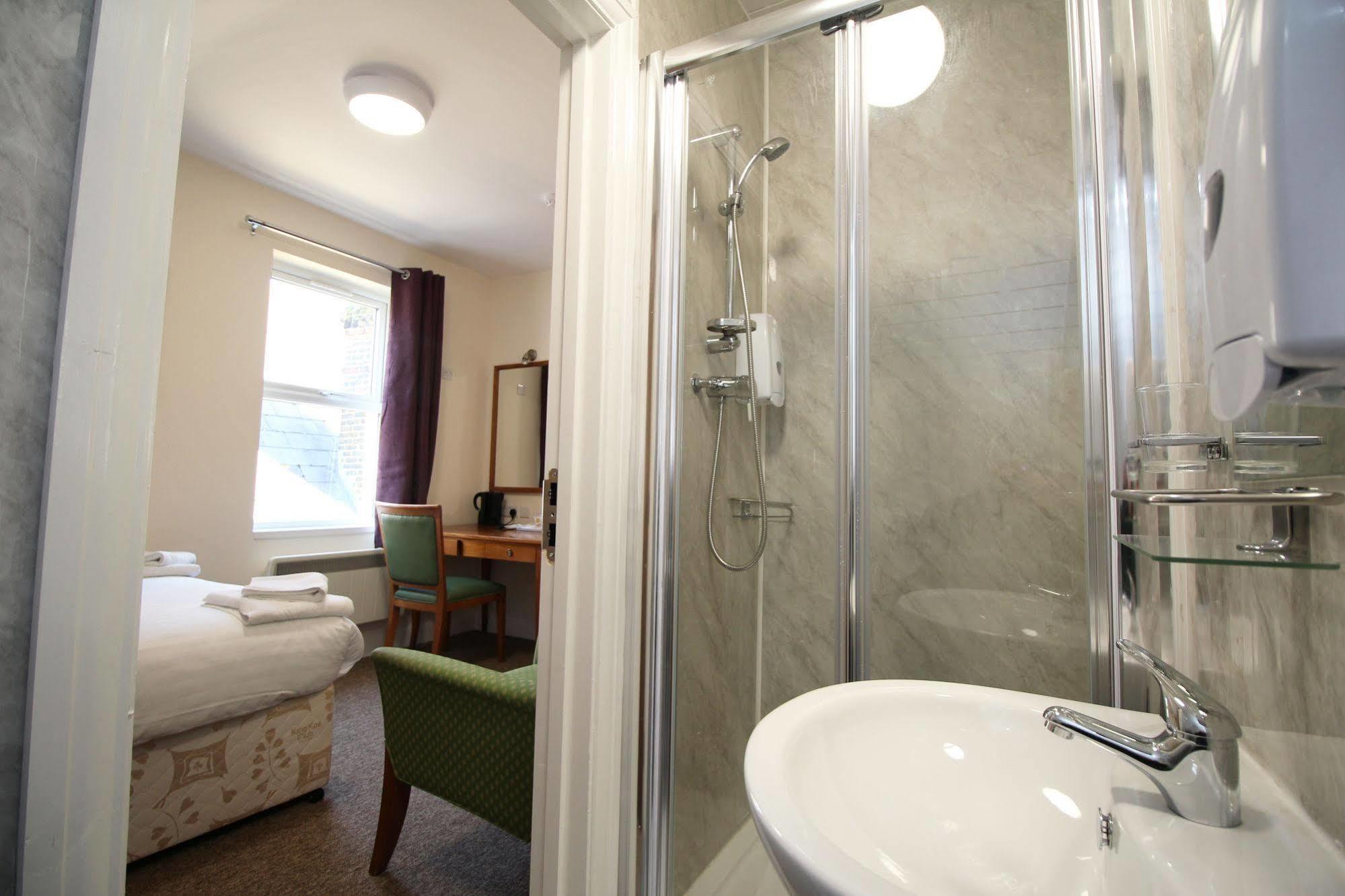 Flexistay Addiscombe Bed & Breakfast
