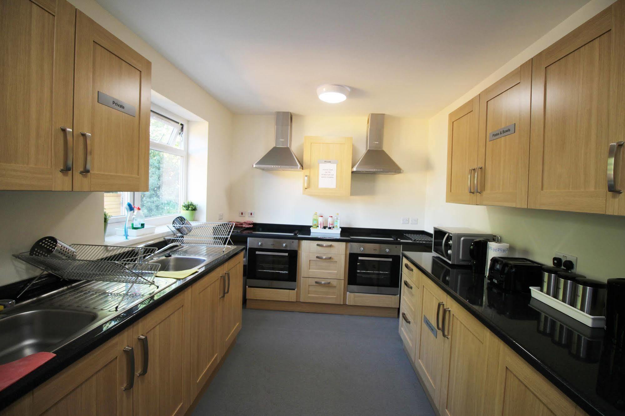 Bed & Breakfast Flexistay Addiscombe 3*